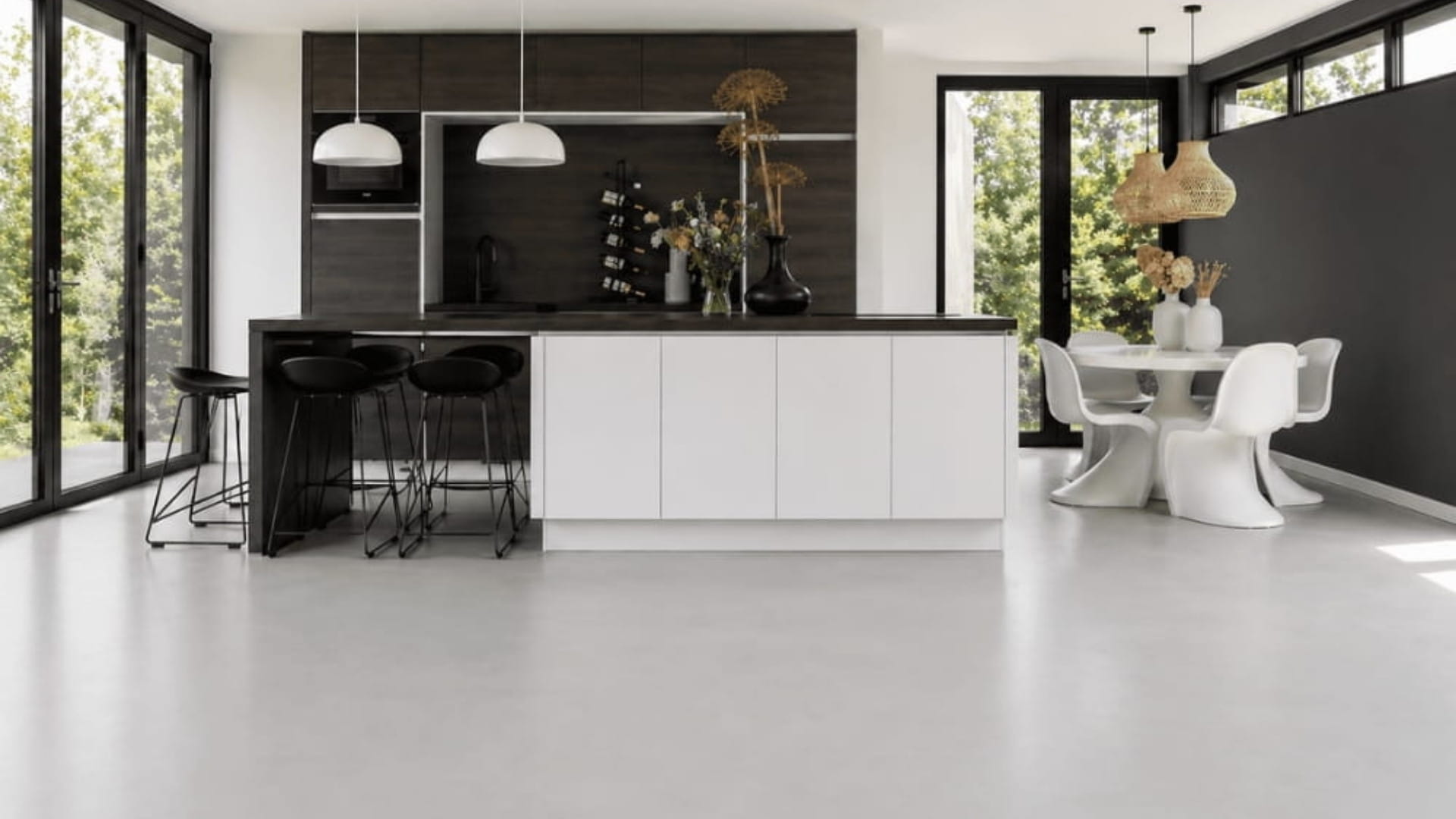 Luxe PU gietvloer in open leefkeuken